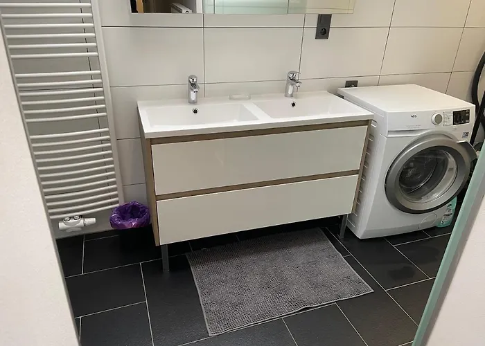 Appartement Superbe Au Rdc Avec Parking Gratuit *